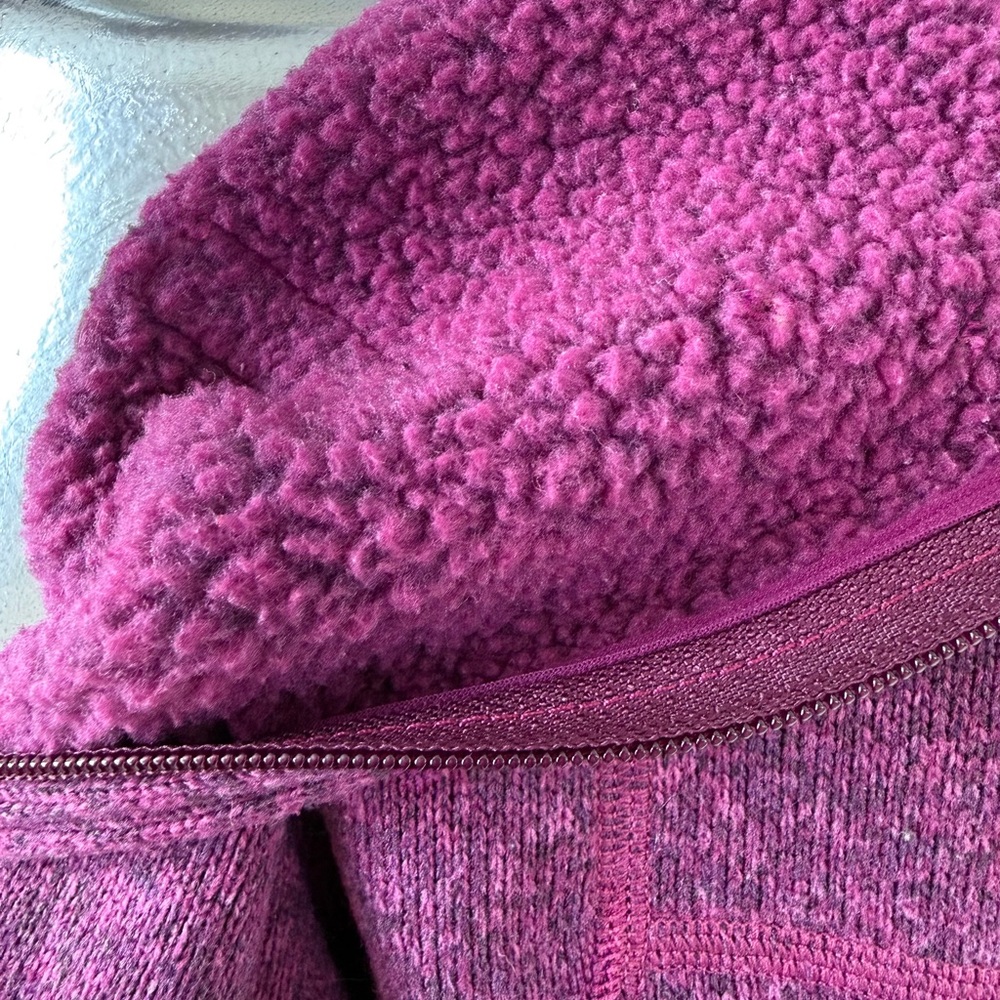 Patagonia Women's Quarter Zip-Up Fleece-Lined Sweater Purple - Picture 9 of 12